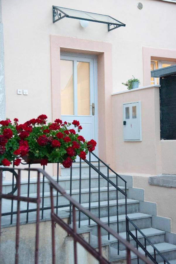 Apartments Allegra Sinj Exteriér fotografie